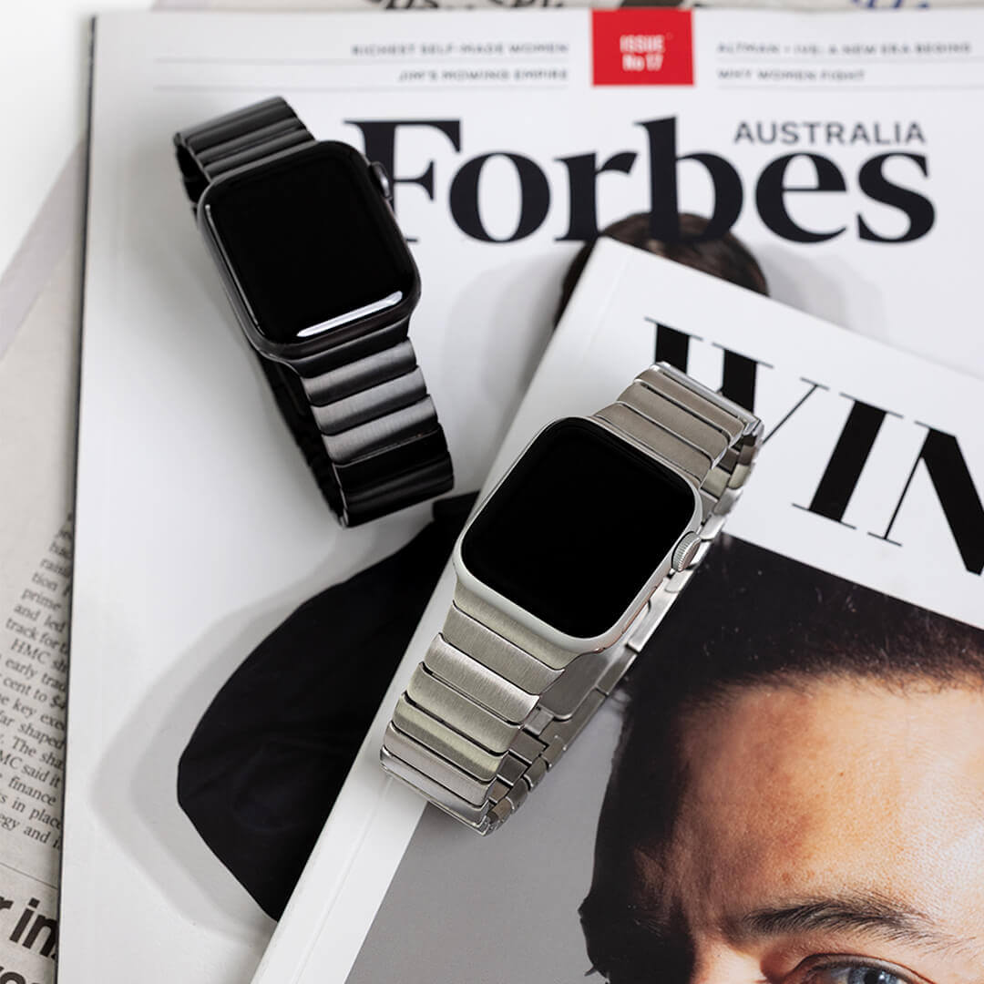 Link_Bracelet_Black_and_Silver_1080_x_1080_3b94f583-5afb-4d4a-af47-2892d72e52f8_2048x-6