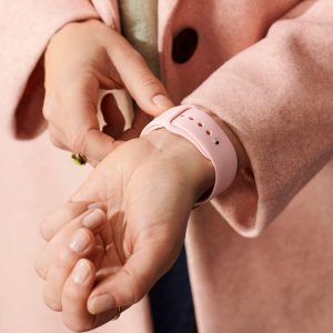 Classic Silicone Apple Watch Band – Pink