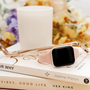 Slim Silicone Apple Watch Band – Pink Sand