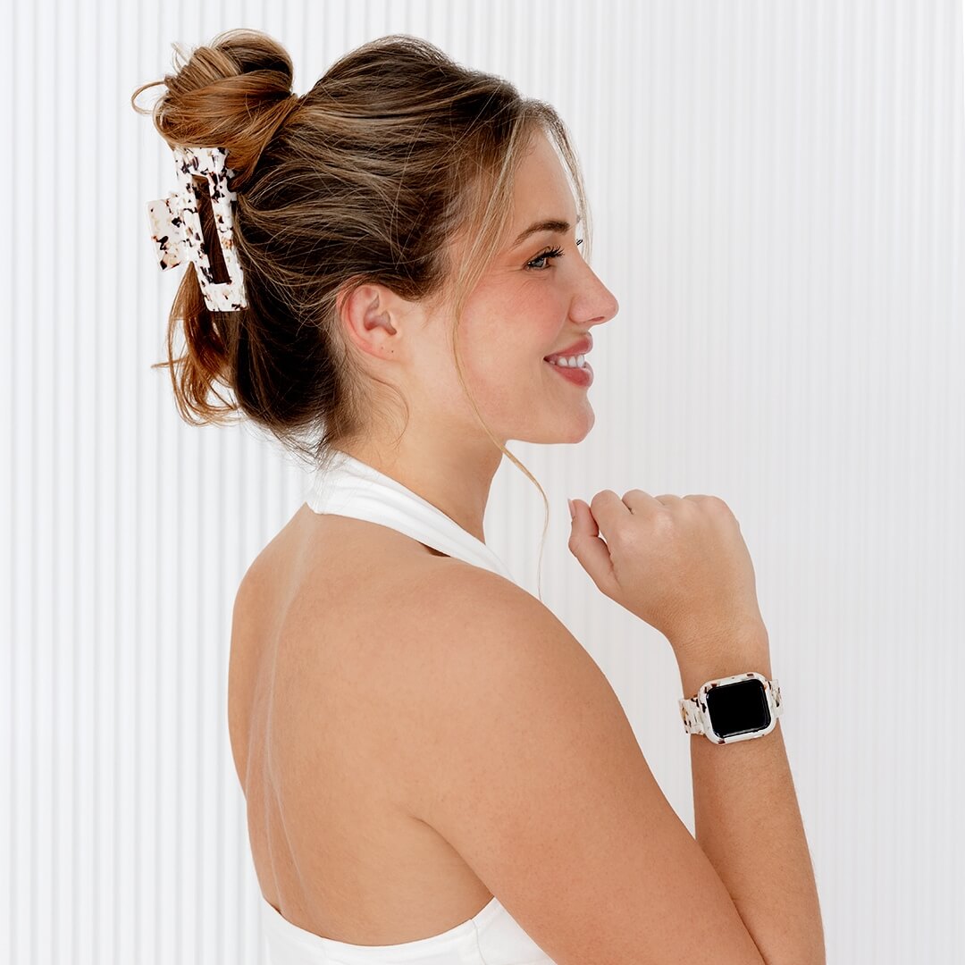 Vienna_Claw_Clip_Nougat_1080_x_1080_3ce51162-5bb7-470d-b378-2bbc56fbd484_2048x-3