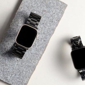 Classic Stainless Steel Apple Watch Band – Space Black